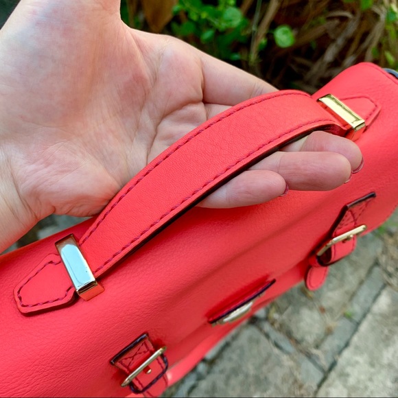 ☑️SOLD☑️KATE SPADE Lola Avenue Lia Crossbody Satch - Picture 4 of 8